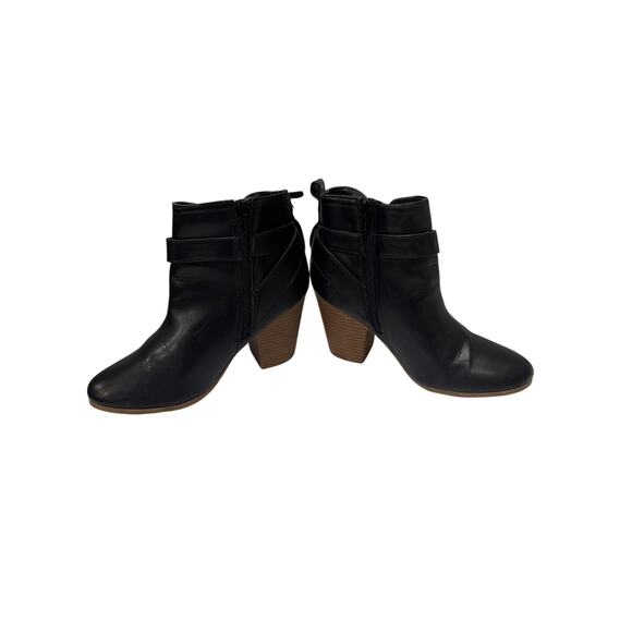 Time and Tru Women's Black Heeled Bootie - Size: 7 - Picture 9 of 10